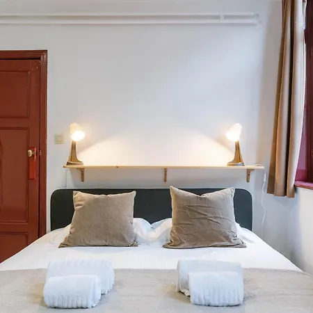 Huswell - Charming In The Heart Of Ghent