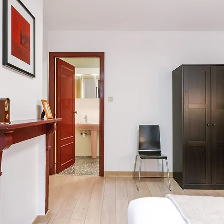 Huswell - Charming In The Heart Of * Ghent